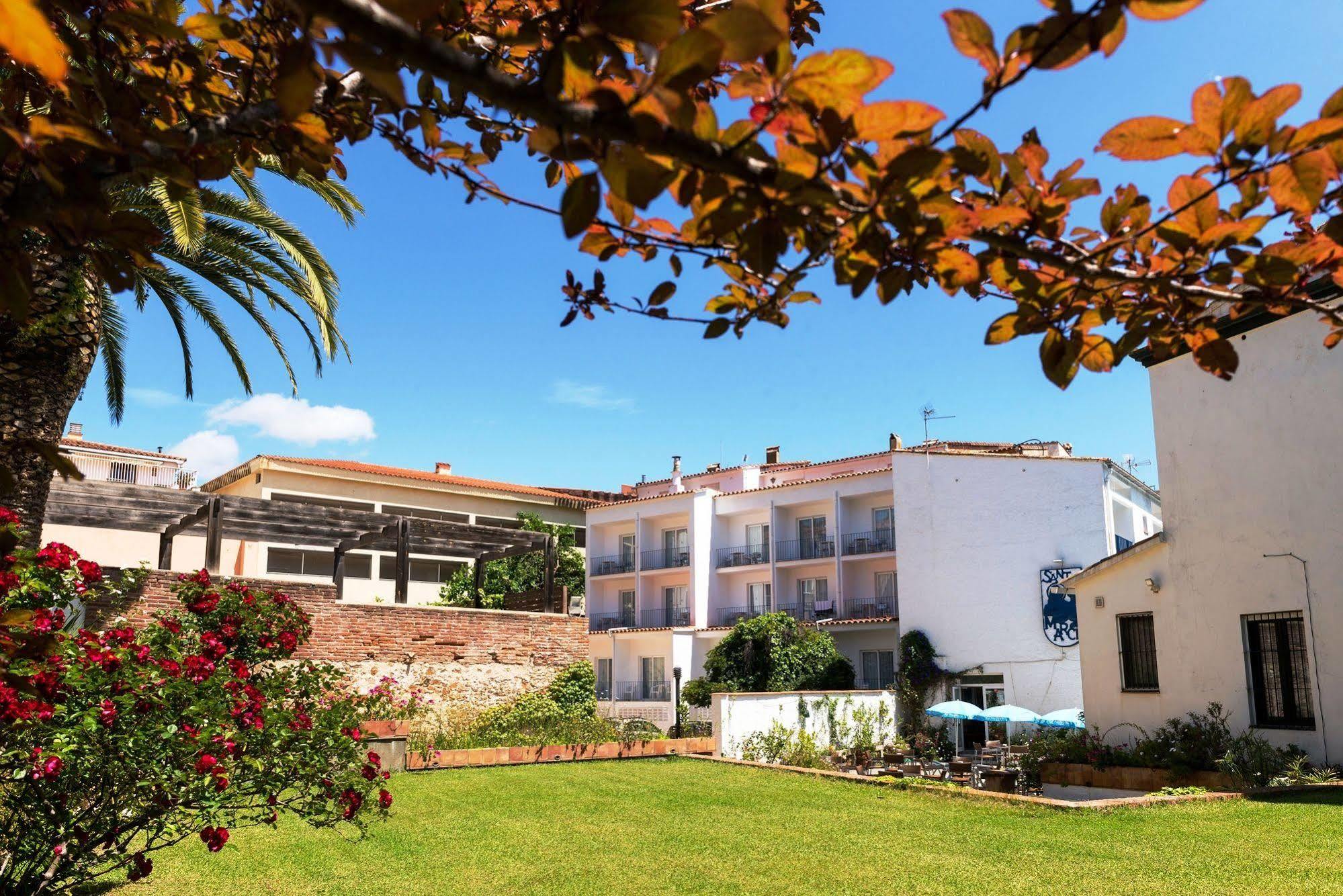 Hotel Sant March 또사데마르 외부 사진
