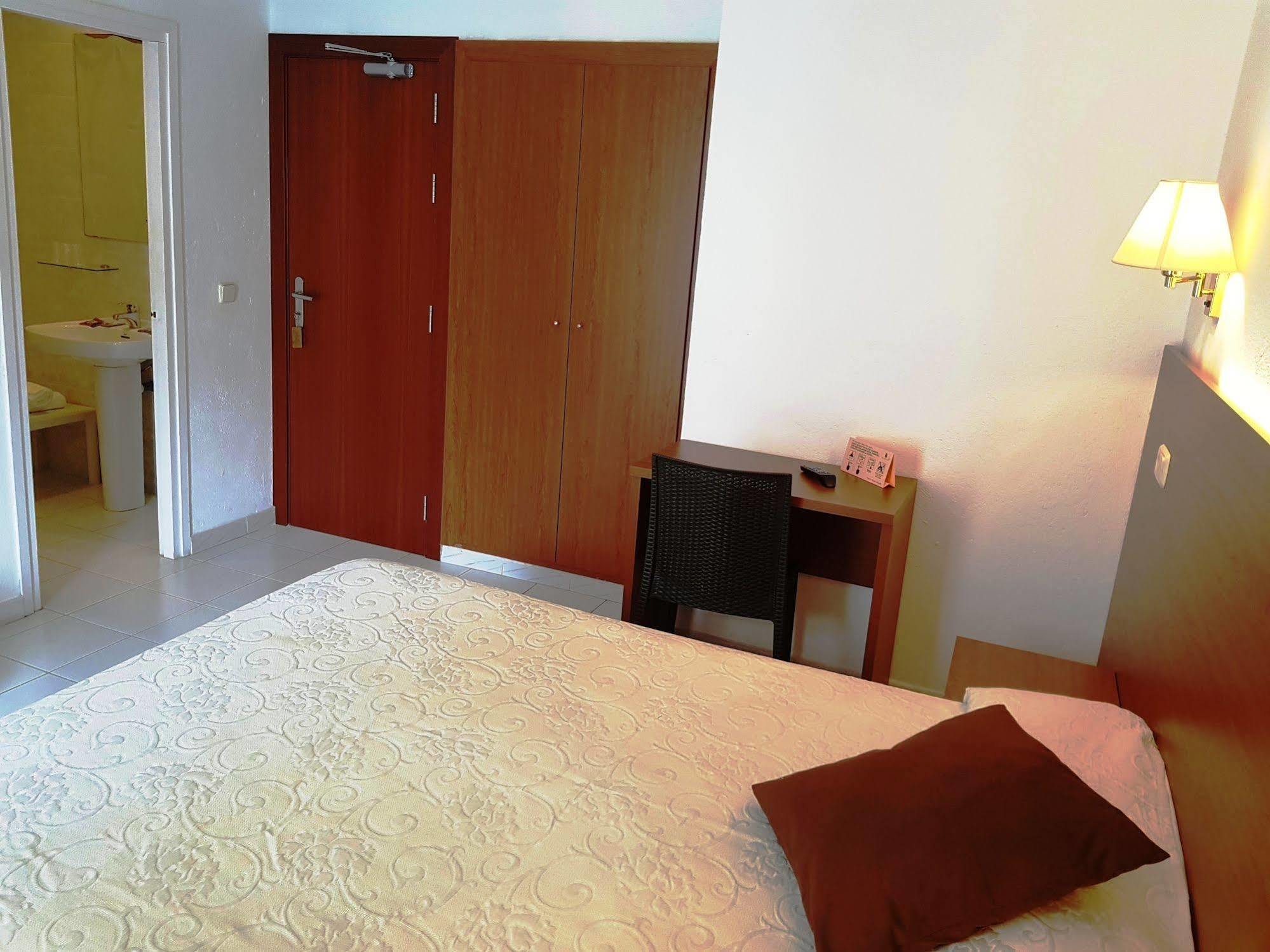 Hotel Sant March 또사데마르 외부 사진