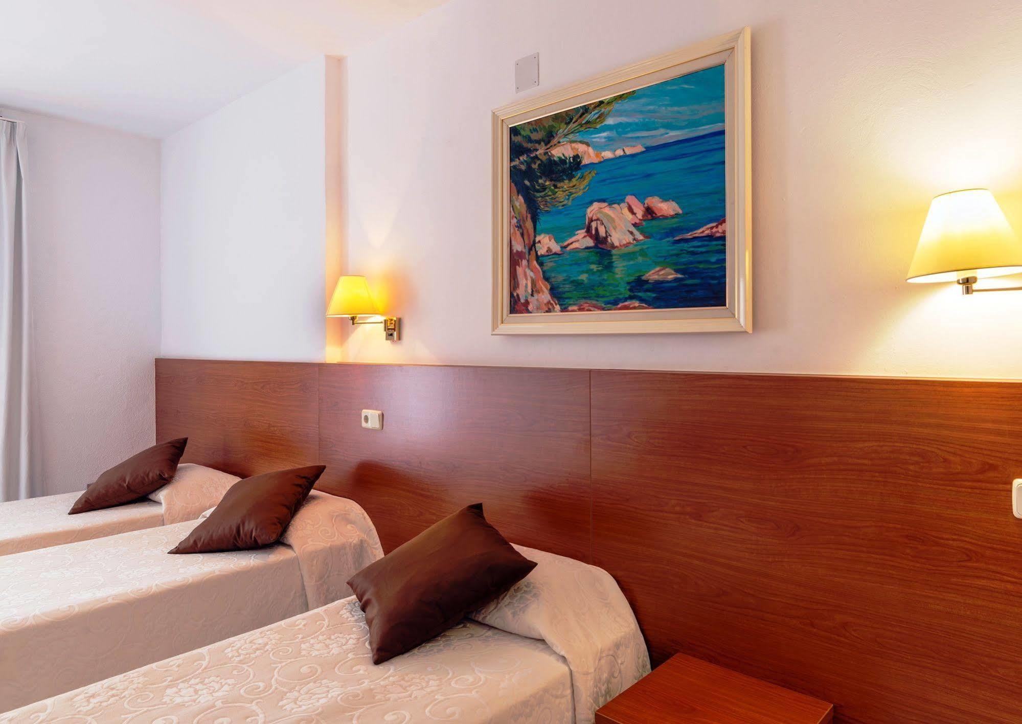 Hotel Sant March 또사데마르 외부 사진